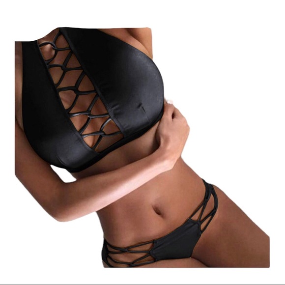 NWOT Black Halter Top Bikini Size Medium - Picture 3 of 7